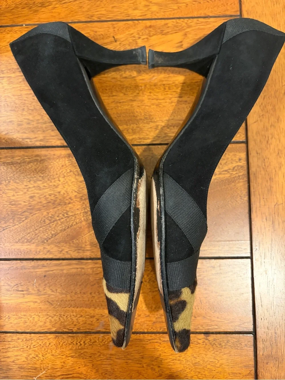 Stuart Weitzman Black suede kitten heel Pumps with Leopard Print Pointed Toe 7.5